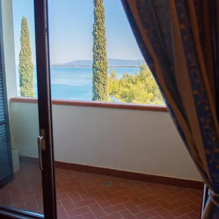 Filippo Ii Hotel