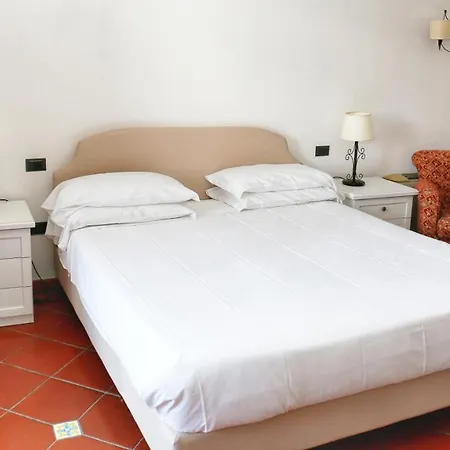 Filippo Ii 4*