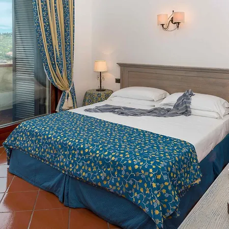 Filippo Ii Hotel 4*