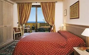 Filippo Ii 4*